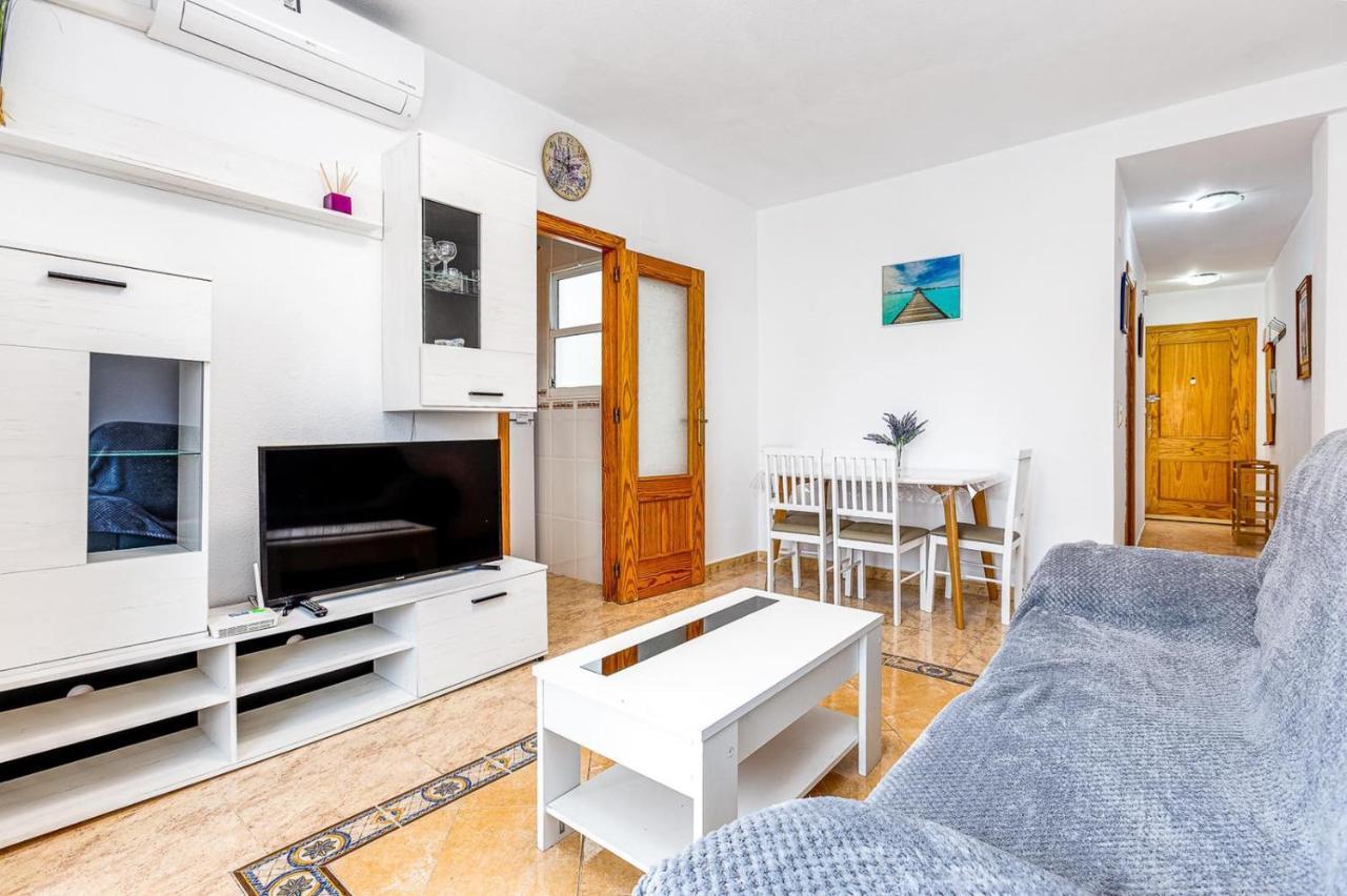 Сomfortable Apartament Caballero De Rodas Torrevieja Dış mekan fotoğraf