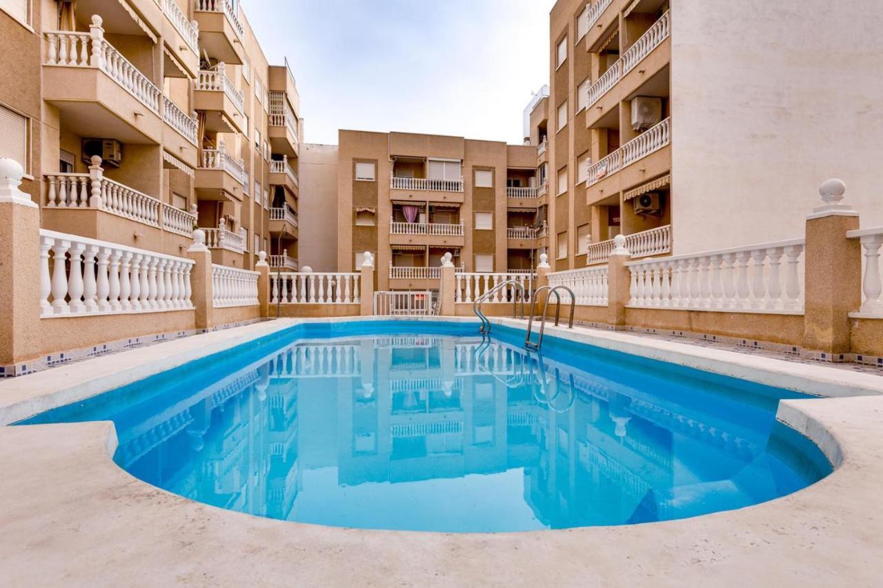 Сomfortable Apartament Caballero De Rodas Torrevieja Dış mekan fotoğraf