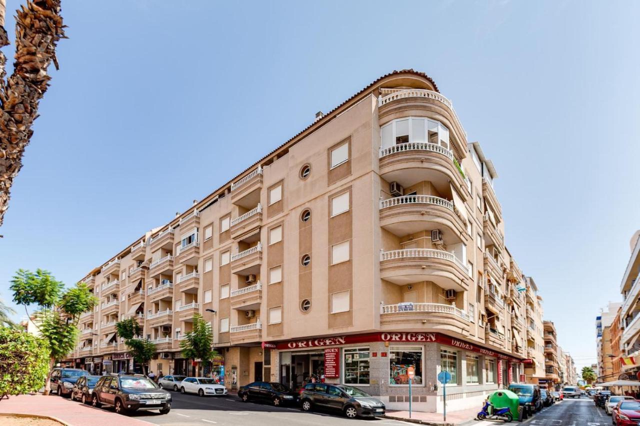 Сomfortable Apartament Caballero De Rodas Torrevieja Dış mekan fotoğraf